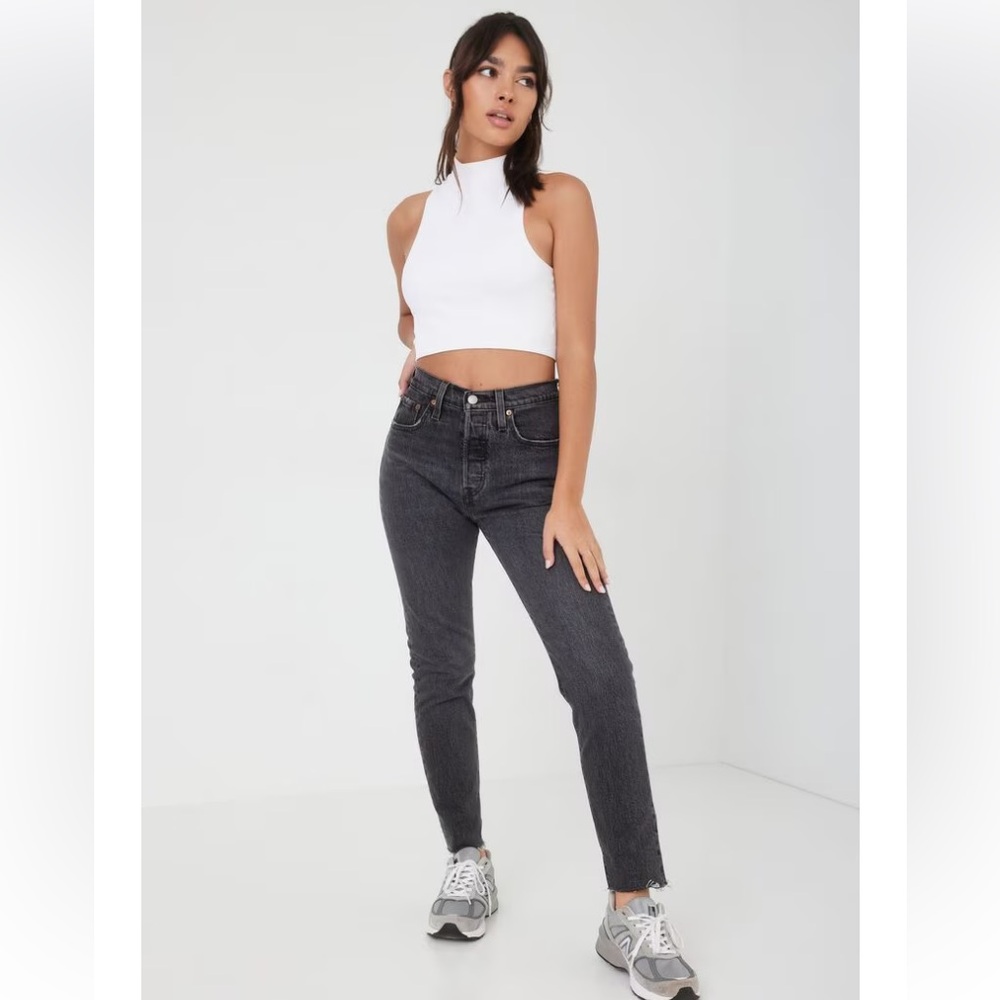 Levi’s 501 Skinny 26 in Grey/Washed Black